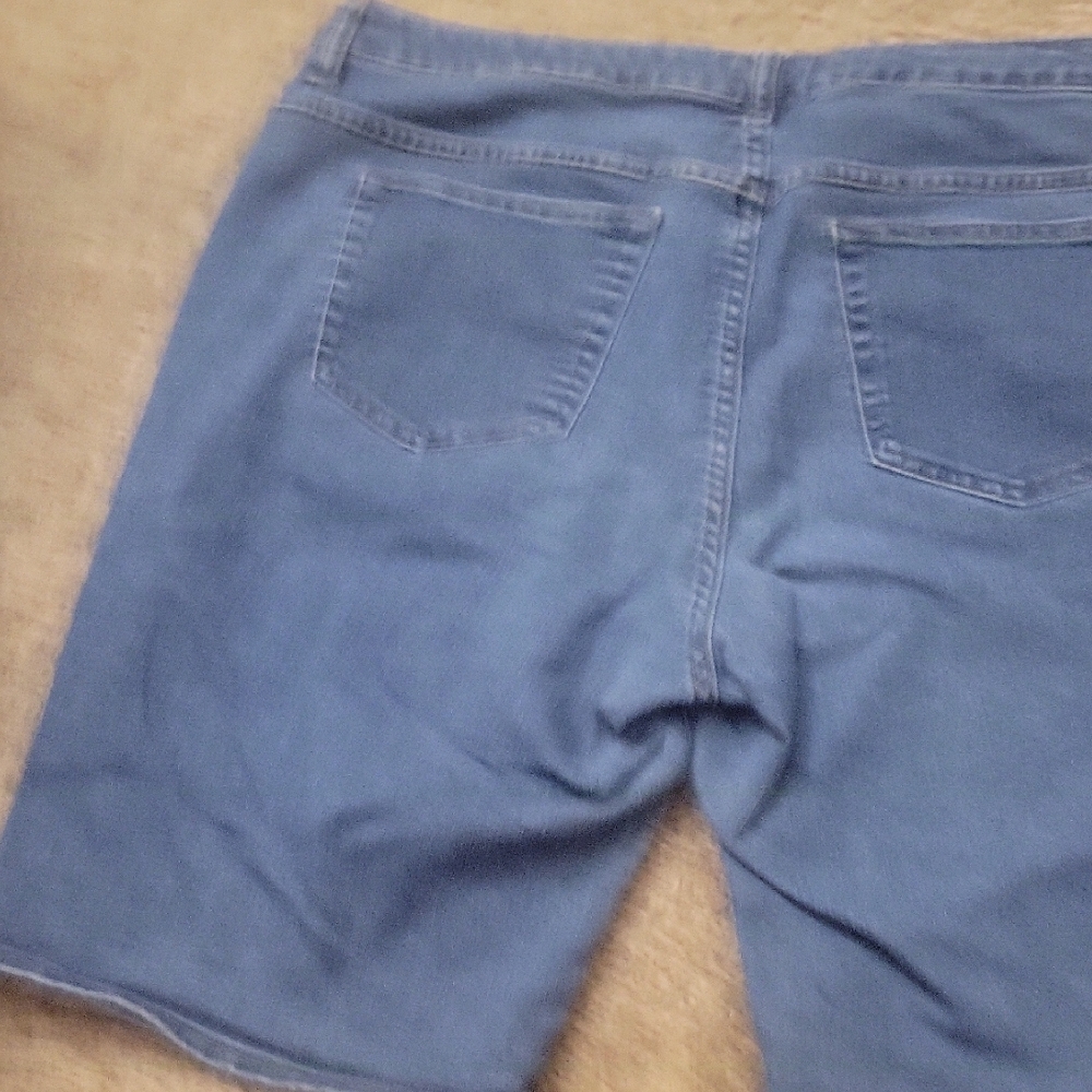 Lee Riders Blue Denim Shorts - Picture 6 of 6